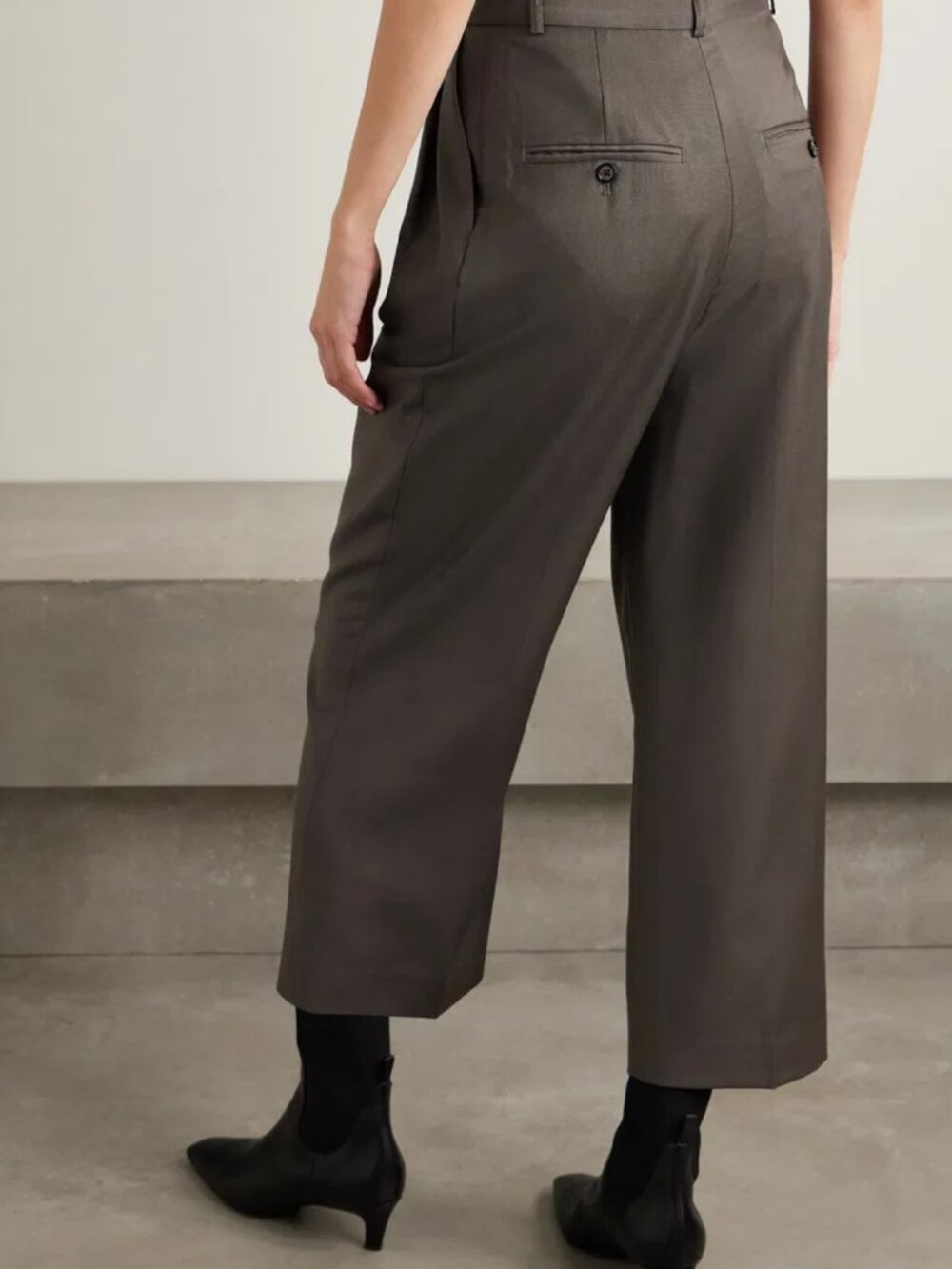 Cropped pleated wool straight-leg pants (NWOT) - Picture 4 of 9